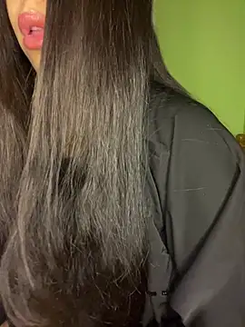 Snapshot of Mayacrayzi chatting on 02-01-26, 10:36 Mayacrayzi online show from 02-01-26, 10:36