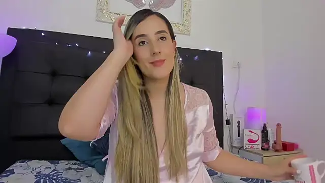Hanna86 online show from 01-15-25, 02:49