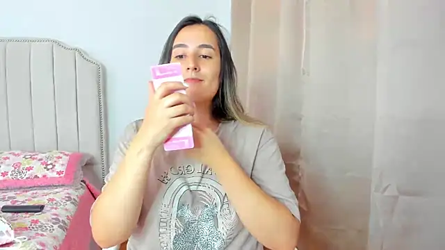 Hanna86 online show from 10-07-25, 08:39