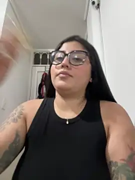 Snapshot of croftsmila chatting on 10-14-25, 11:27 croftsmila online show from 10-14-25, 11:27