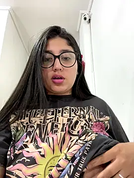 Snapshot of croftsmila chatting on 12-15-25, 11:09 croftsmila online show from 12-15-25, 11:09