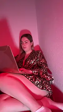 KissMissAngela online show from 11-17-25, 07:47