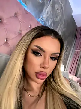 IvyRubens online show from 10-10-25, 05:06