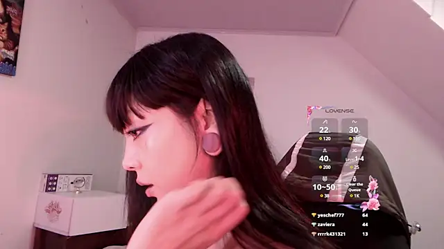 Snapshot of Persia_09 chatting on 12-28-24, 07:11 Persia 09 online show from 12-28-24, 07:11