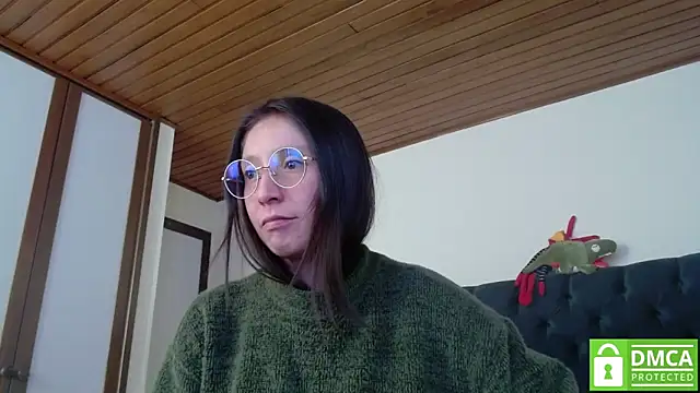 Sophi Cute online show from 12-11-24, 06:52