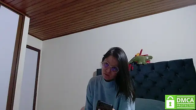 Sophi Cute online show from 12-13-24, 10:55