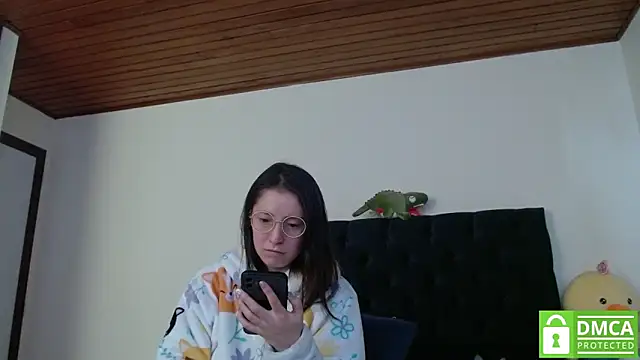 Sophi Cute online show from 12-15-24, 07:31