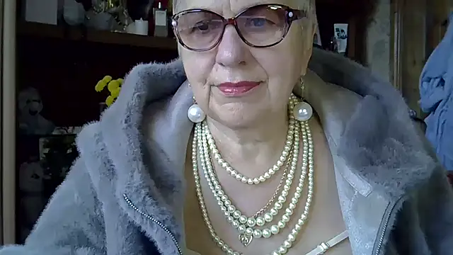 SweetCherry27 online show from 10-19-25, 06:03