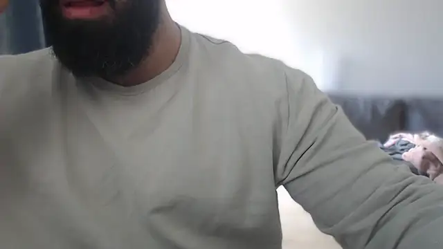 hugemachohandsome online show from 10-18-25, 10:05