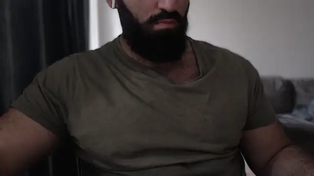 hugemachohandsome online show from 10-20-25, 06:58