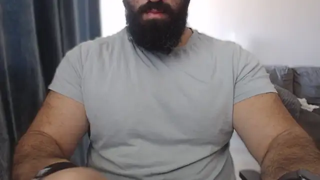 hugemachohandsome online show from 11-05-25, 08:36