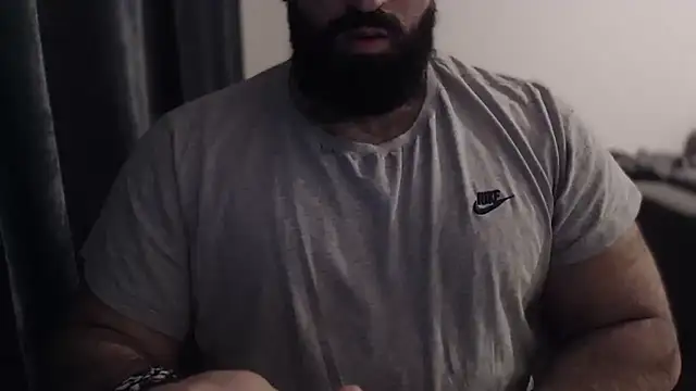 hugemachohandsome online show from 11-27-25, 10:23