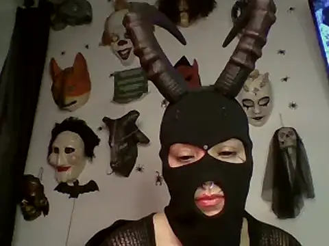 Snapshot of FeticheMacabre chatting on 02-07-25, 05:31 FeticheMacabre online show from 02-07-25, 05:31