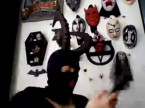 Snapshot of FeticheMacabre chatting on 09-14-25, 04:50 FeticheMacabre online show from 09-14-25, 04:50