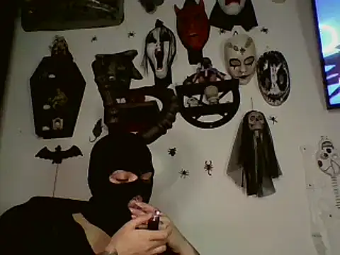 Snapshot of FeticheMacabre chatting on 10-04-25, 04:21 FeticheMacabre online show from 10-04-25, 04:21