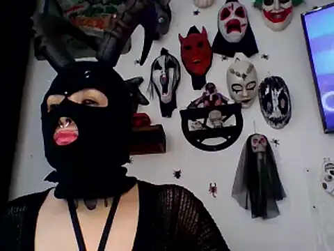 Snapshot of FeticheMacabre chatting on 10-11-25, 07:23 FeticheMacabre online show from 10-11-25, 07:23