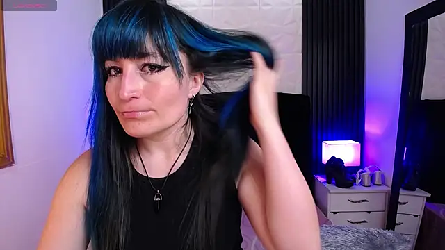 alicia moom online show from 02-03-25, 06:49