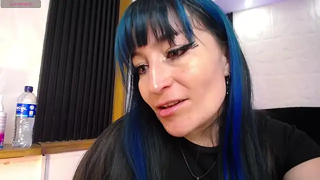 alicia moom online show from 02-15-25, 05:17