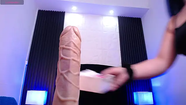 alicia moom online show from 09-08-25, 07:13