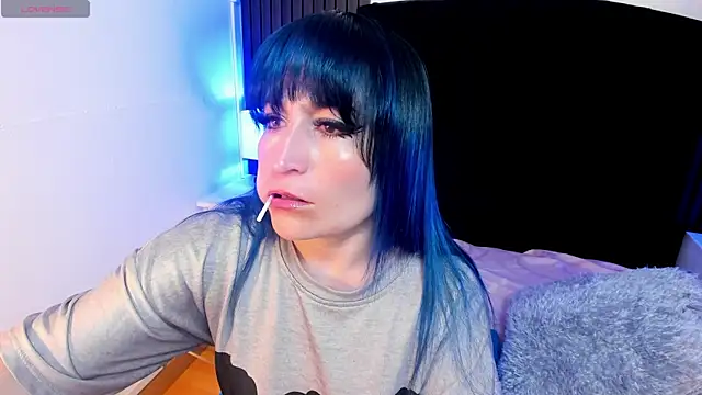 alicia moom online show from 09-26-25, 08:24