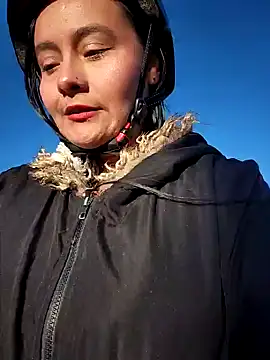 Snapshot of bellapaty chatting on 10-07-25, 07:16 bellapaty online show from 10-07-25, 07:16