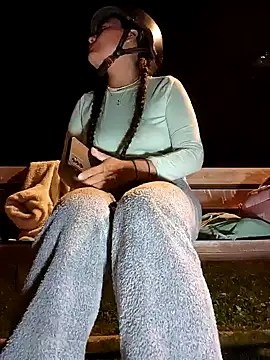 Snapshot of bellapaty chatting on 10-08-25, 07:11 bellapaty online show from 10-08-25, 07:11