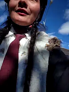 Snapshot of bellapaty chatting on 10-11-25, 12:58 bellapaty online show from 10-11-25, 12:58