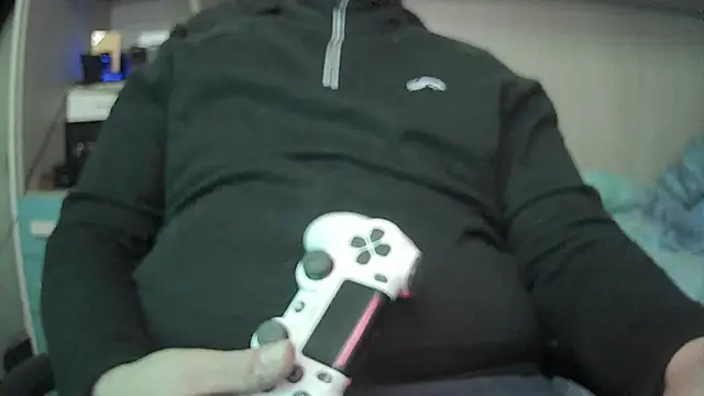 michele1500 online show from 12-19-25, 05:20