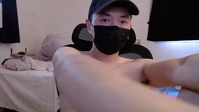 twbobo00715 online show from 11-15-25, 05:42