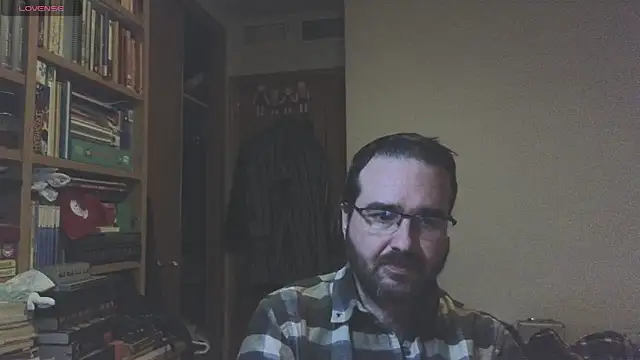 curiosillo83 online show from 01-26-25, 06:37
