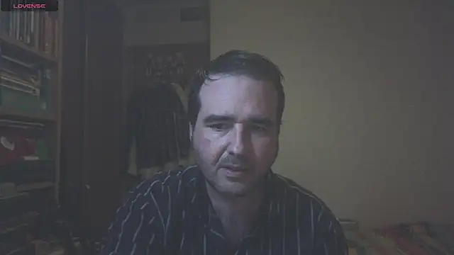 curiosillo83 online show from 02-02-25, 09:13