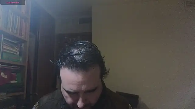 curiosillo83 online show from 02-09-25, 03:23