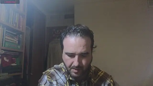 curiosillo83 online show from 02-09-25, 09:28