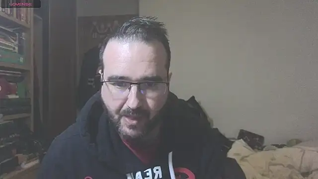 curiosillo83 online show from 02-18-25, 04:16