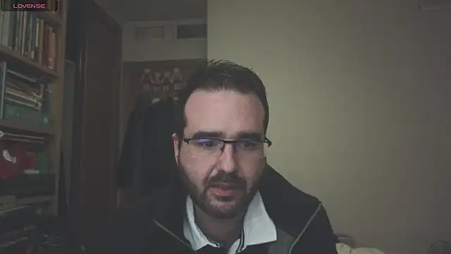 curiosillo83 online show from 03-12-25, 03:18