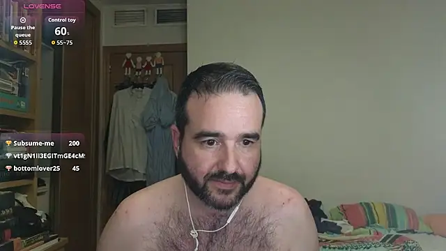 curiosillo83 online show from 10-15-25, 02:33