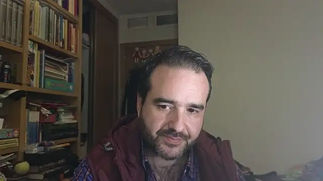 curiosillo83 online show from 12-02-25, 03:18