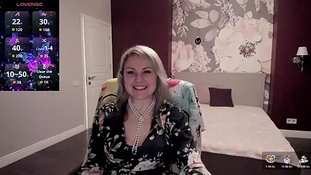 Candy Long online show from 12-18-25, 07:20