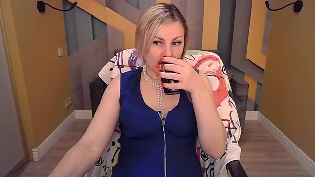 Candy Long online show from 02-06-26, 06:29