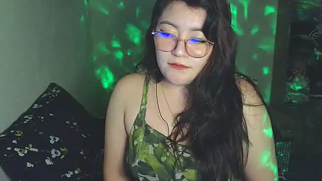 Snapshot of Sakura_0505 chatting on 03-09-25, 01:46 Sakura 0505 online show from 03-09-25, 01:46