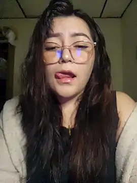 Snapshot of Sakura_0505 chatting on 03-12-25, 10:39 Sakura 0505 online show from 03-12-25, 10:39