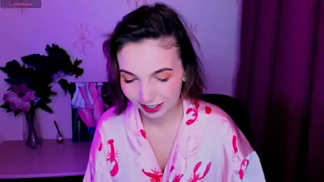 KindHazelHere  online show from 10-15-25, 02:06