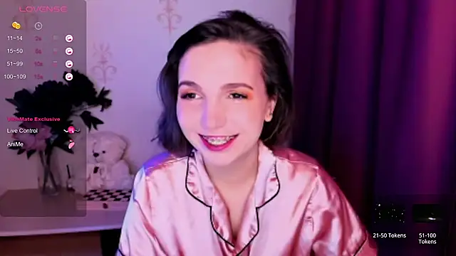 KindHazelHere  online show from 11-11-25, 08:14