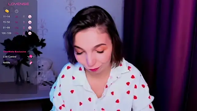 KindHazelHere  online show from 11-14-25, 10:07