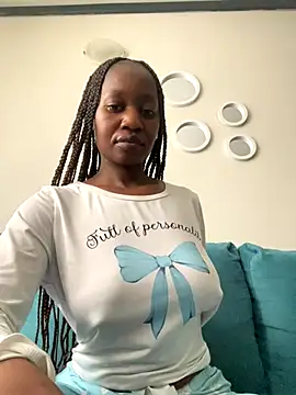 Snapshot of Hardnipples8 chatting on 11-17-25, 07:25 Hardnipples8 online show from 11-17-25, 07:25