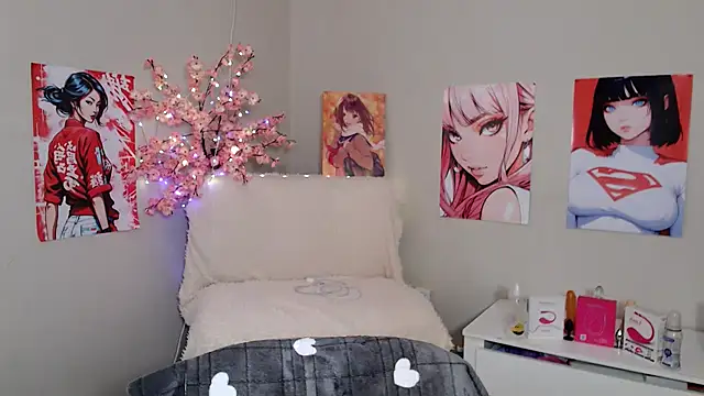 Snapshot of Moertomlly chatting on 10-16-25, 04:46 Moertomlly online show from 10-16-25, 04:46