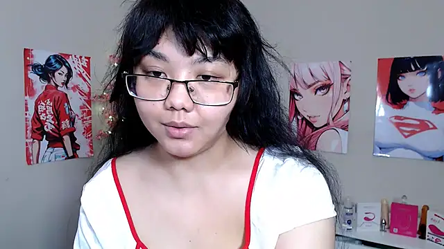 Snapshot of Moertomlly chatting on 10-23-25, 04:23 Moertomlly online show from 10-23-25, 04:23