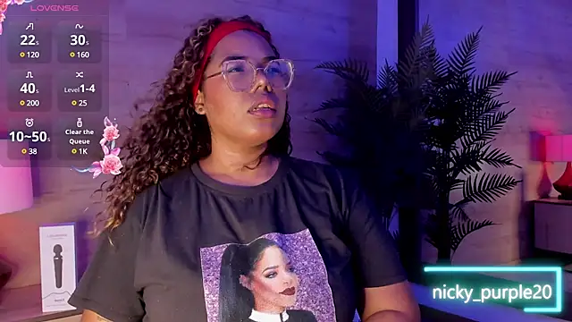 Snapshot of _nickypurple_ chatting on 02-04-25, 12:11 nickypurple online show from 02-04-25, 12:11