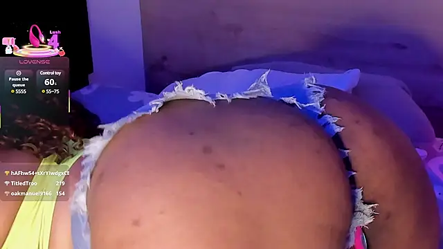 Snapshot of _nickypurple_ chatting on 03-13-25, 06:12 nickypurple online show from 03-13-25, 06:12