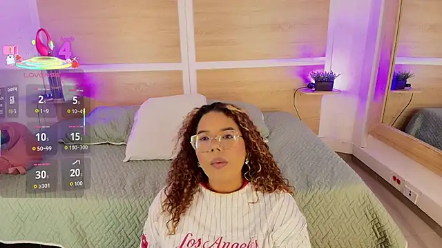 Snapshot of _nickypurple_ chatting on 10-09-25, 07:12 nickypurple online show from 10-09-25, 07:12